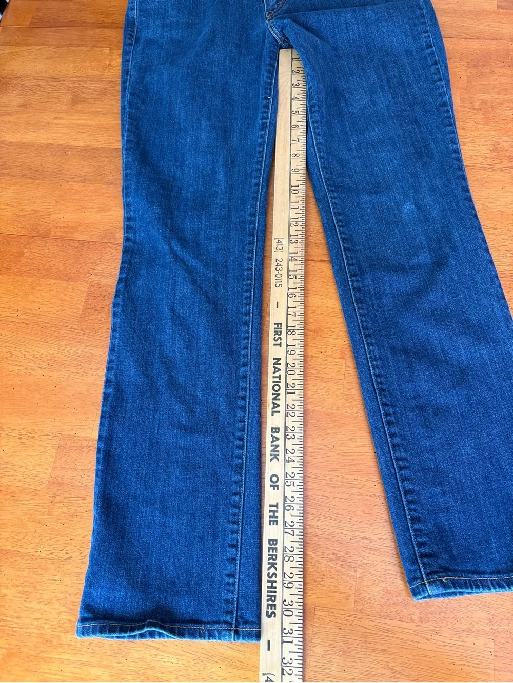 Levi’s 505 Straight Leg Jeans – Size 12